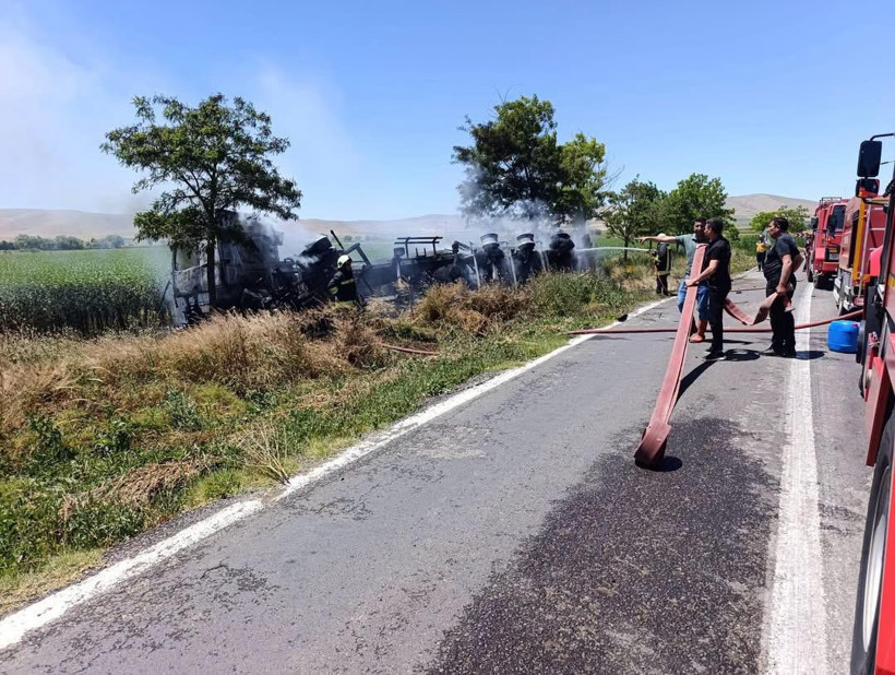 Tanker alev alev yandı: İçinden çıkanlar herkesi şoke etti - Resim : 3
