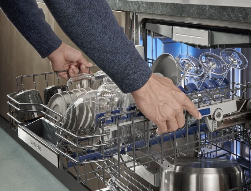 Bulaşık makinesine bulaşıkları koyarken herkes bu hatayı yapıyor: Siz yapmayın - Resim: 9