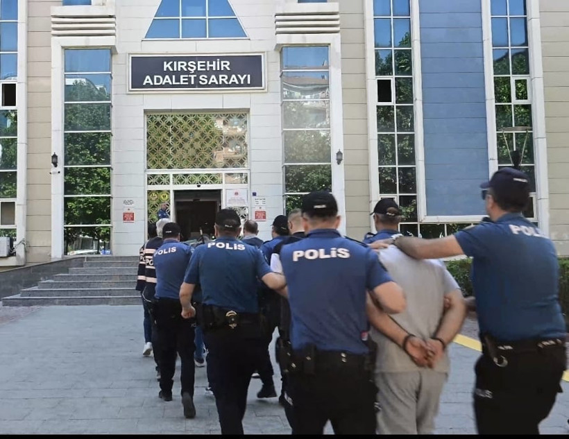 Bakır kablo değil servet çalmışlar: Kırşehir'de gece yarısı operasyonu - Resim : 1
