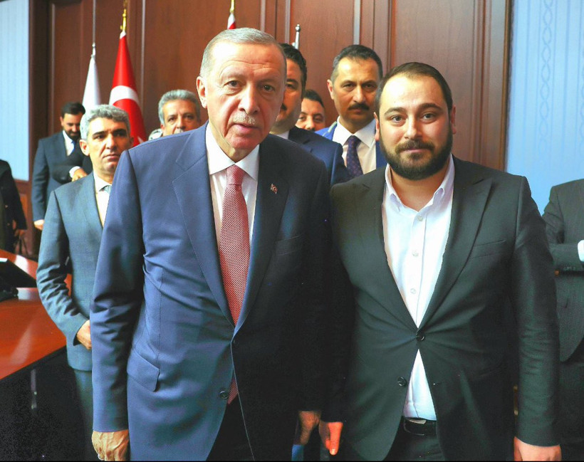 AKP'li 2 başkan g&ouml;revden alındı - Resim : 1