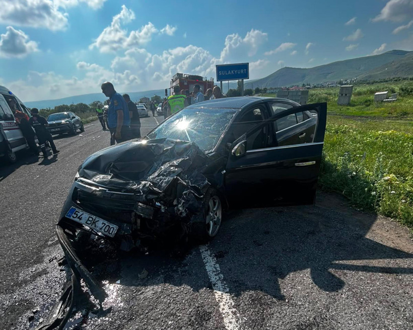 Ardahan’da korkunç kaza: 7 kişi yaralandı - Resim : 1