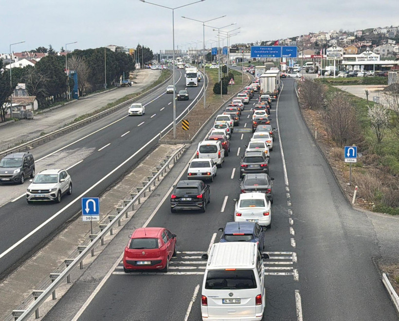 Bayram göçü başladı: Marmaraereğlisi’nde araç kuyrukları kilometreleri buldu - Resim : 4