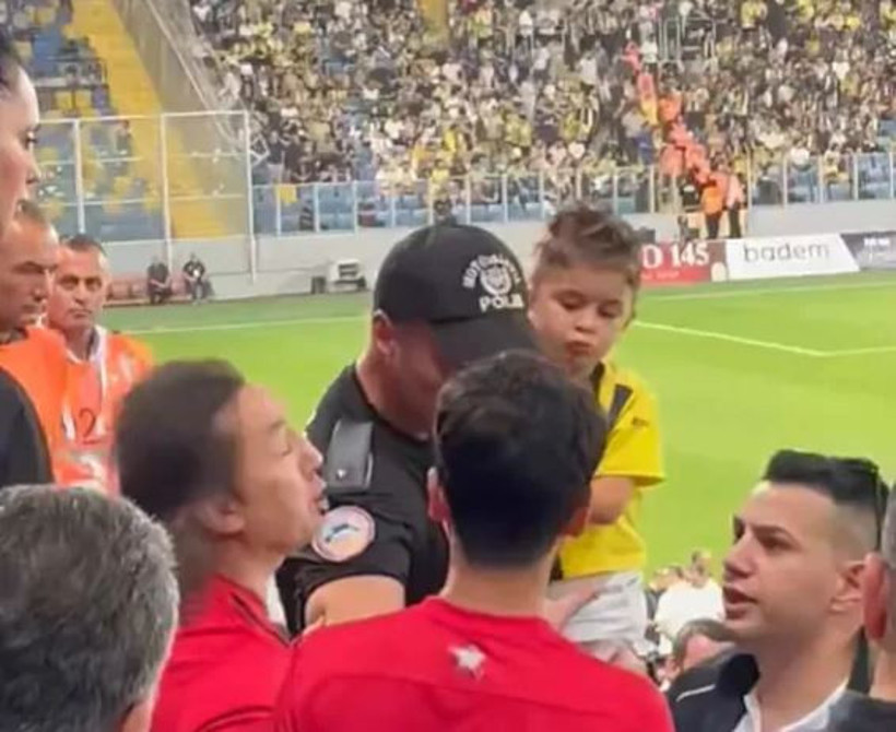 Gençlerbirliği-Fenerbahçe maçında çocuğun formasının çıkarttırılmasıyla ilgili bir şüpheli yakalandı - Resim : 1