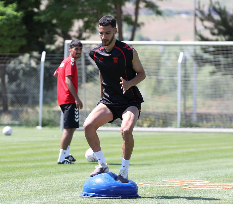 Sivassporlu Kamil Fidan: Süper Lig'e çıkmak istiyoruz - Resim : 1