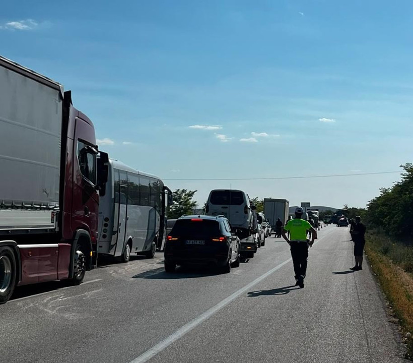Adana-Konya yolunda sıcak dakikalar: Zırhlı araç kaza yaptı: 1 asker yaralandı - Resim : 1