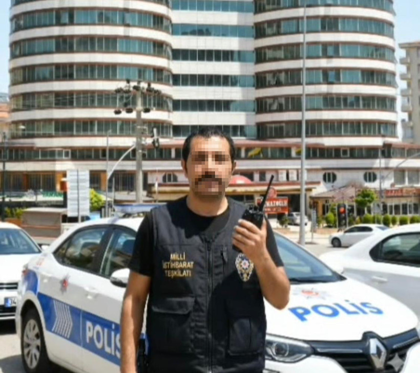 Bakanlar bir daha baktı: Polis maskesini düşürdü: Yapay zekayla MİT yalanı - Resim : 1
