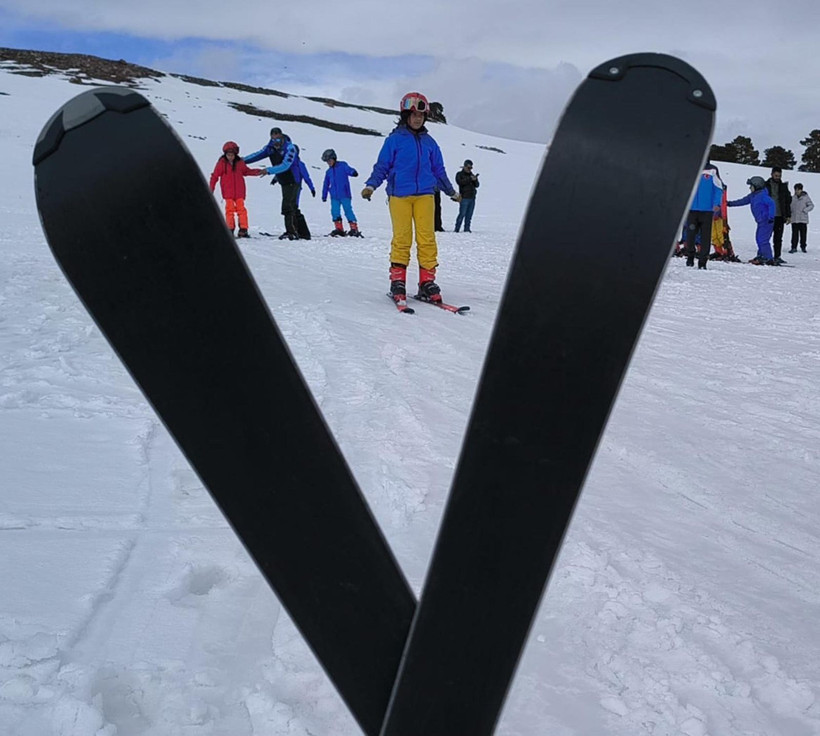 2 bin ilkokul öğrencisi kayakla tanıştı: Kars'ta "Karın Yıldızları Sarıkamış'ta Projesi" - Resim: 4