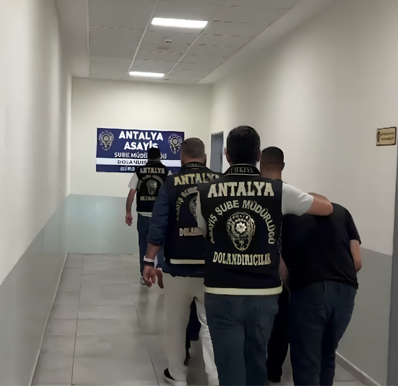 Polis kod adını 'Gülen Yüz' koydu: Altın dediler dişleri bile sahte çıktı - Resim : 2