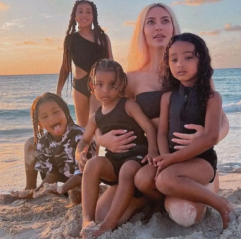 Kim Kardashian'dan dumura uğratan itiraf: 4 kişiye 5 tane düşüyor - Resim: 3