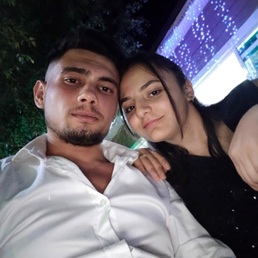 &Ouml;l&uuml;m onları ayıramadı: Otomobil minib&uuml;se ok gibi saplandı - Resim : 4