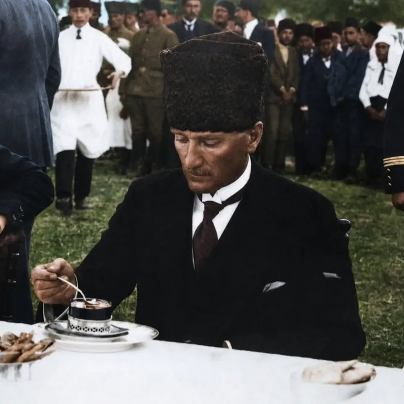 Atatürk'ün o anı ilk kez ortaya çıktı: Bu kareyi daha önce görmediniz - Resim : 2