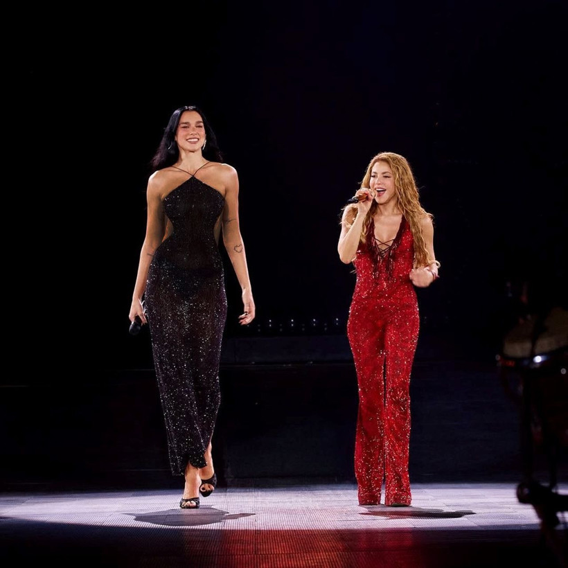 Yılın sahne olayı: Shakira Ve Dua Lipa ortalığı salladı - Resim: 2