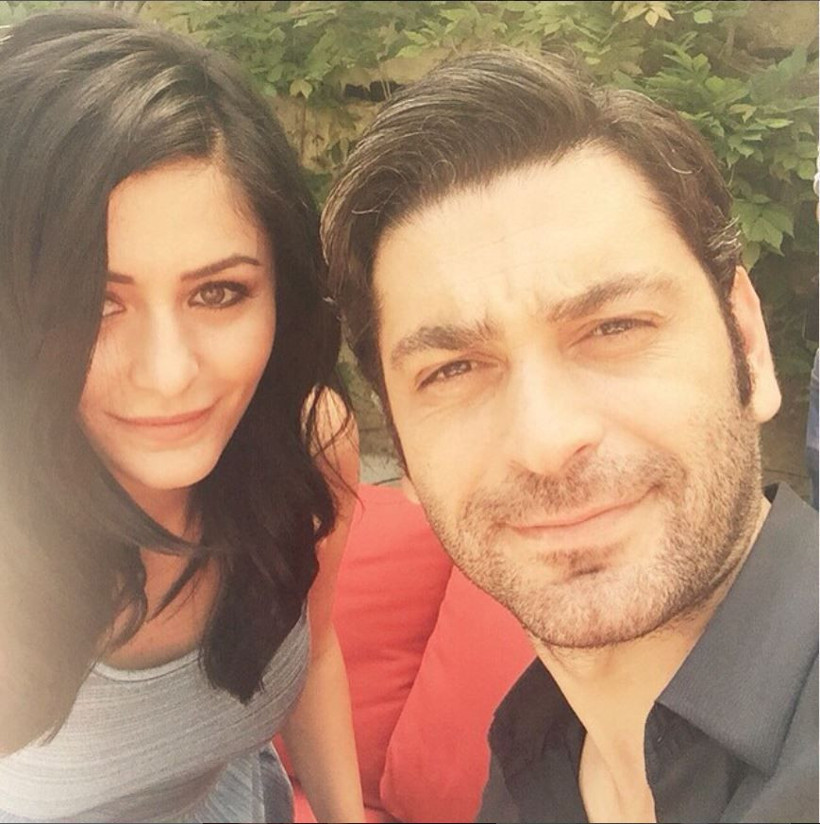 Topu ve şortu kendisinden büyük minik çocuk kim? Bugün milyonların izlediği Uzak Şehir'in yıldız oyuncusu - Resim: 15