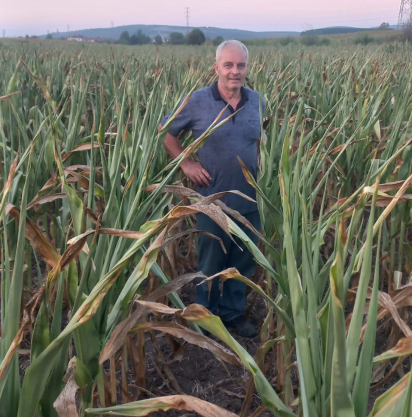 Traktörün altında kalan çiftçiden acı haber - Resim : 1