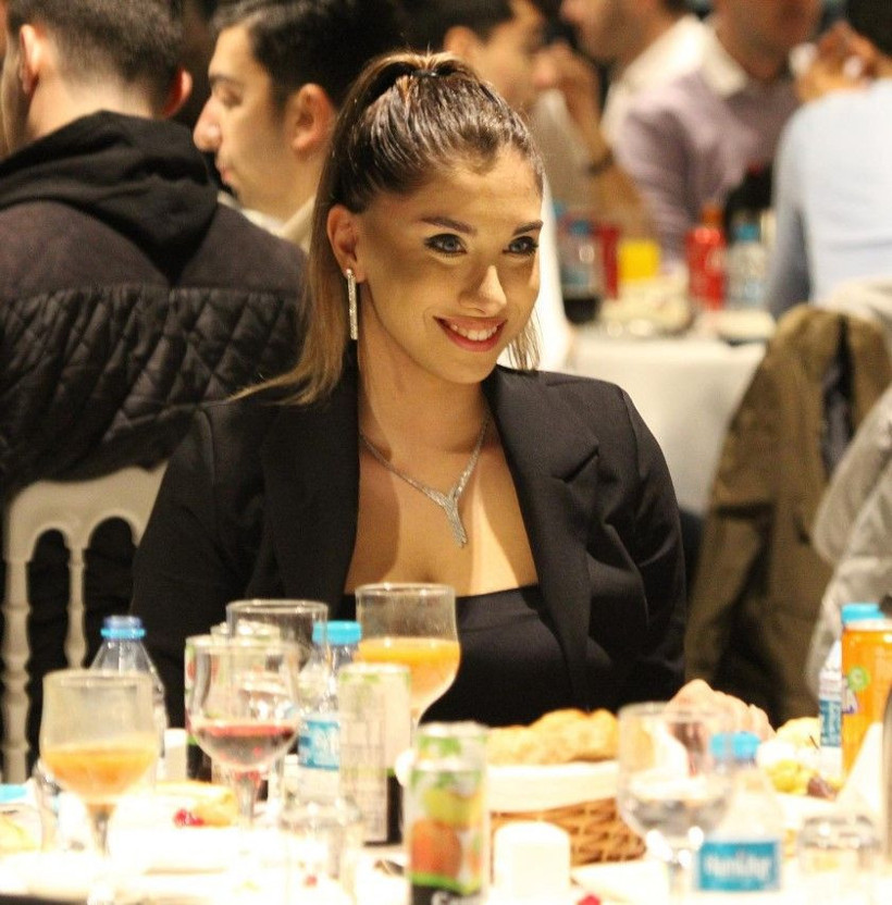 Elif Karaarslan yeni mesleğiyle servet kazanıyor: Hakemlikten ihraç edilmişti... - Resim: 17