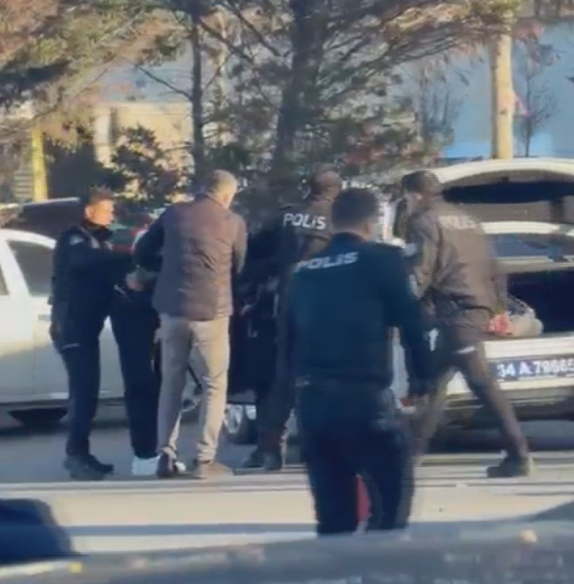 Hedef genç kızdı! Kurşunlar hedefi şaşırdı - Resim : 2