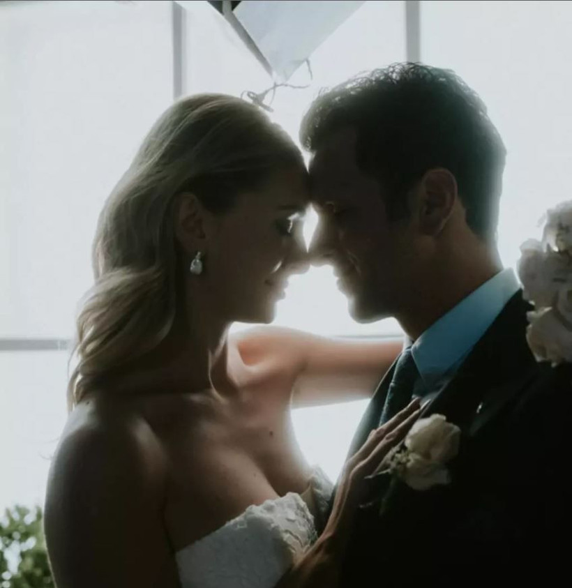 Ayrılık da Sevdaya Dahil’in Neslihan’ı Yasemin Kay Allen eski FBI Ajanı Erdal Kaya ile Las Vegas’ta sessiz sedasız evlendi: Gelinliği tam not aldı... - Resim: 1