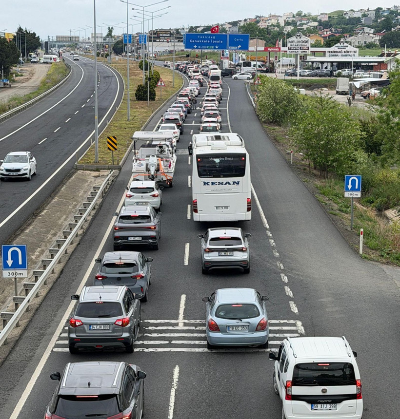 Trakya yönü de Anadolu geçişi de kilit: Sürücüler iki yakada da adım adım ilerliyor - Resim: 8