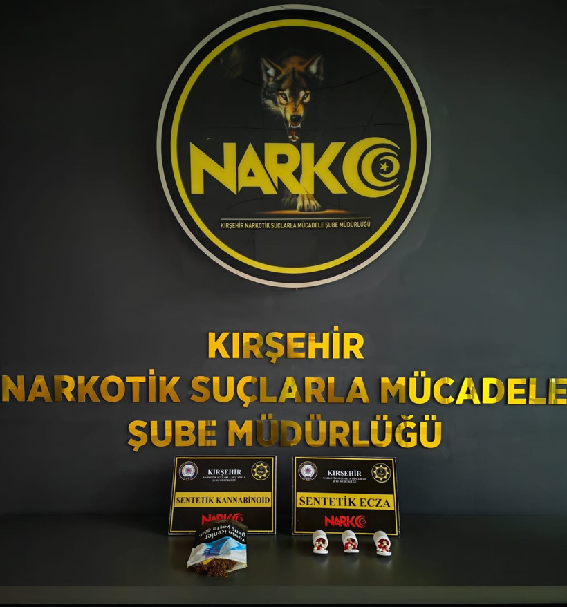 Kırşehir'de operasyon: 166 hap ve 475 gram uyuşturucu ele geçirildi - Resim : 1
