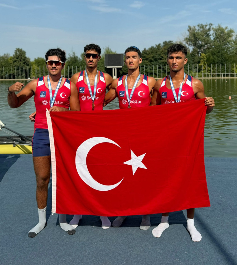 Gençler Balkan Kürek Şampiyonası'nda Fenerbahçeli sporculardan 3 madalya - Resim : 1