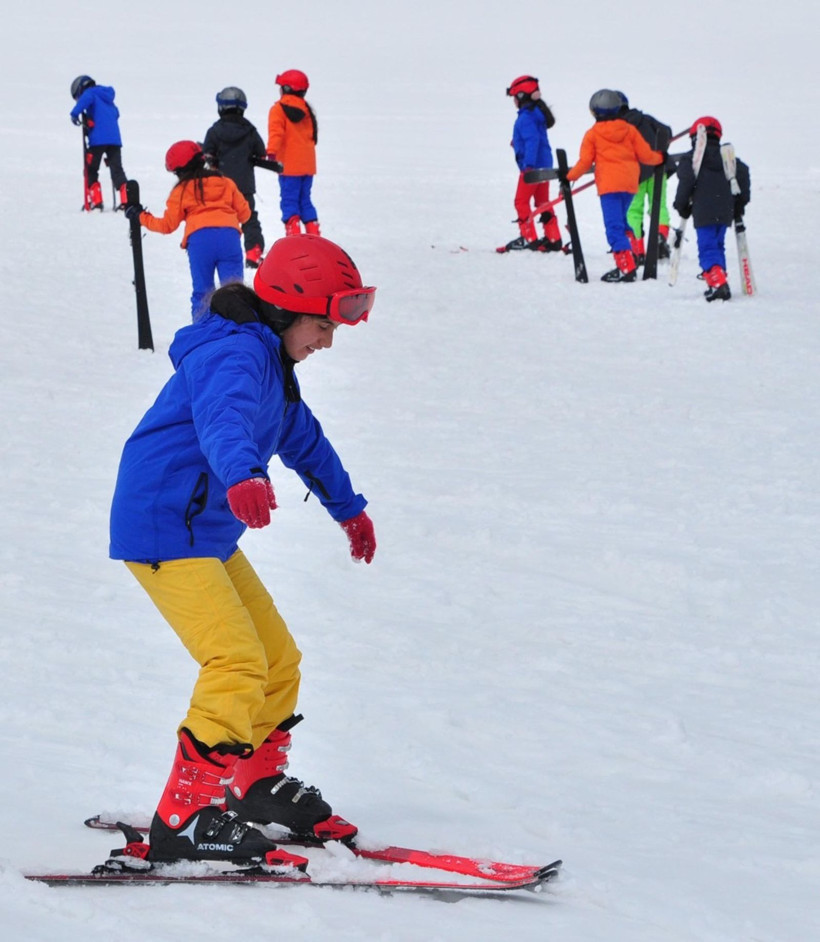 2 bin ilkokul öğrencisi kayakla tanıştı: Kars'ta "Karın Yıldızları Sarıkamış'ta Projesi" - Resim: 10