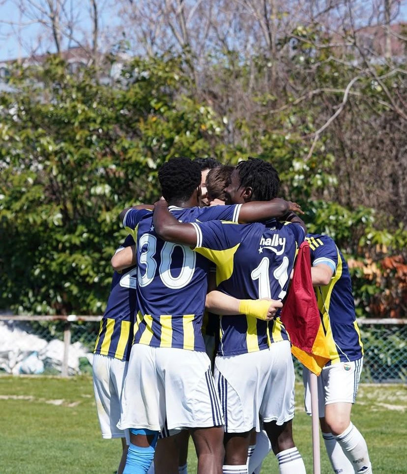 Fenerbahçe'den bedavaya koparacaklar: Büyük cevher, Avrupa devine transfer oluyor - Resim: 1