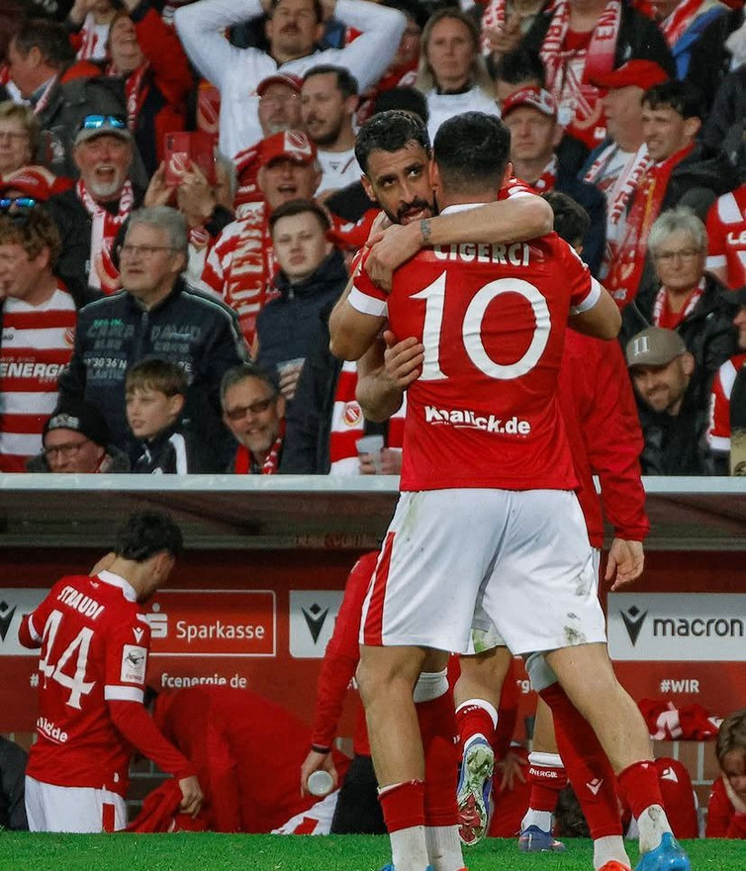 Tolga ve Tolcay Ciğerci kardeşler bugün tarihi maça çıkıyorlar: Cottbus ile Almanya'da peri masalı - Resim: 5