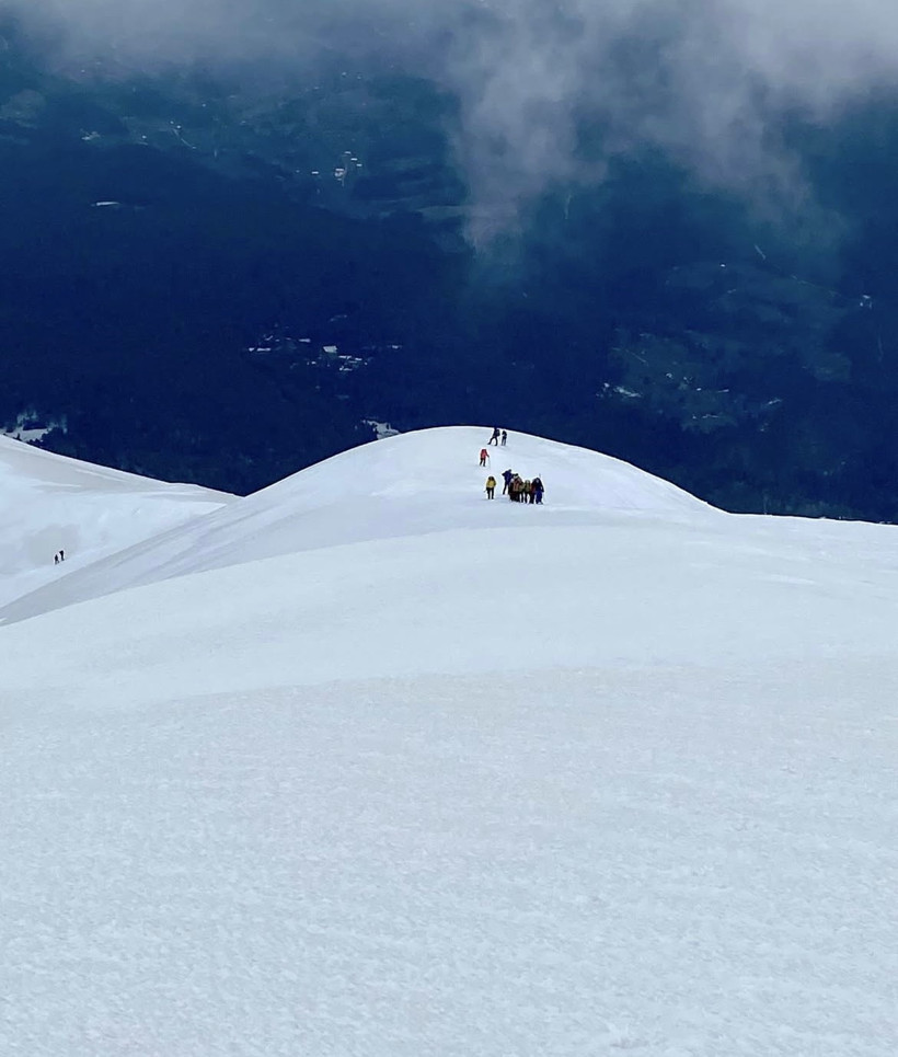 Eksi 5 derecede Al Bayrak operasyonu: Zirvenin buzlarını eriten gurur - Resim : 4