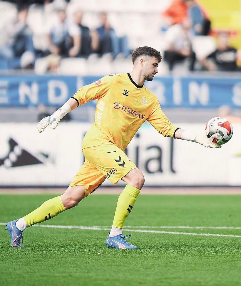 Birleşik Arap Emirlikleri, Türk futbolcuyu milli takımına almak istiyor - Resim: 2