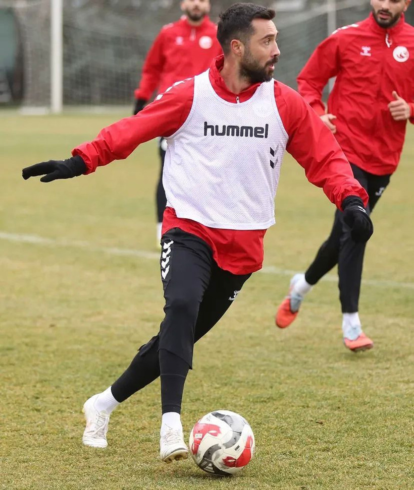 Cumhurbaşkanı’na seslenen futbolcuya ceza verildi: Resmen açıklandı - Resim: 4