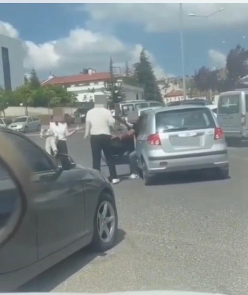 Aracından inmesi pahalıya mal oldu: Görüntüler sosyal medyada yankı uyandırmıştı - Resim : 3