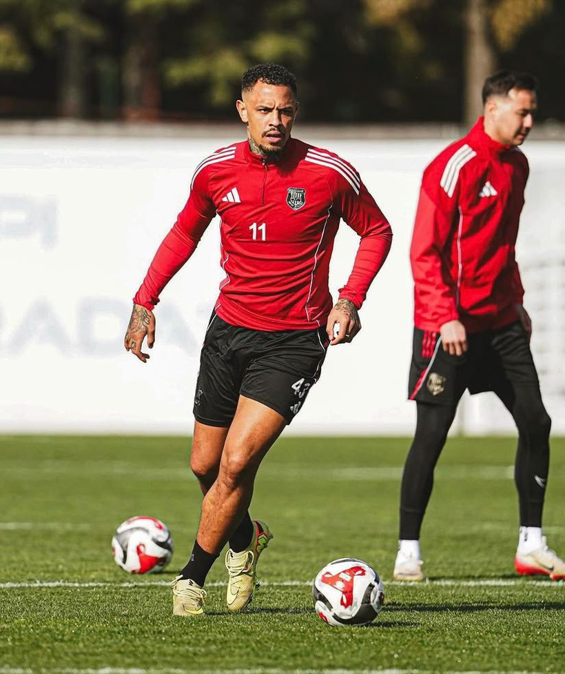 Süper Lig iddiasındaki takımda futbolcular boykot kararı aldı: İdmana çıkmıyorlar - Resim: 2