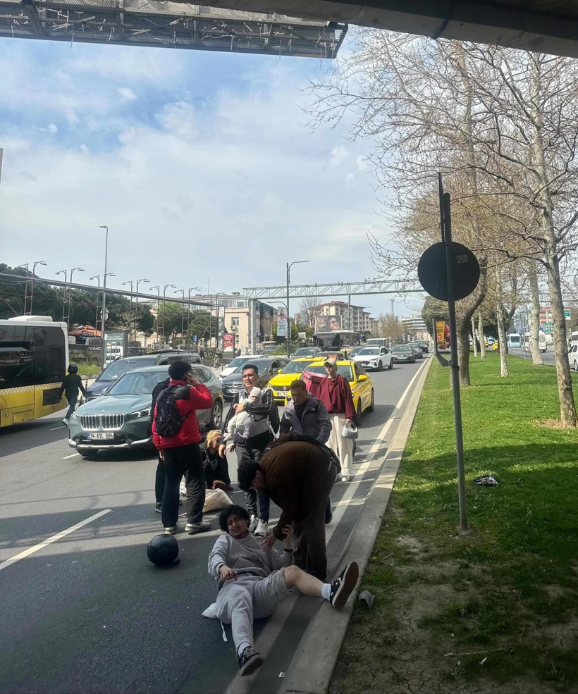 Fren bile yapamadı: Beşiktaş'ta Motosiklet iki kadına böyle çarptı - Resim : 3