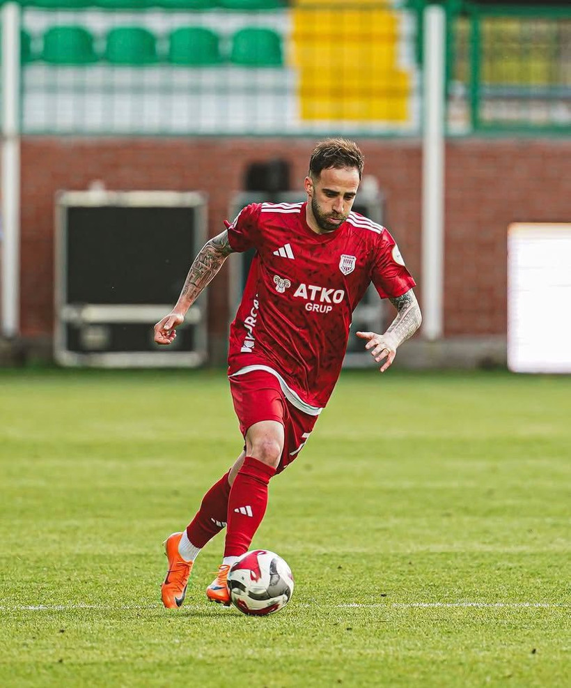 Süper Lig iddiasındaki takımda futbolcular boykot kararı aldı: İdmana çıkmıyorlar - Resim: 5