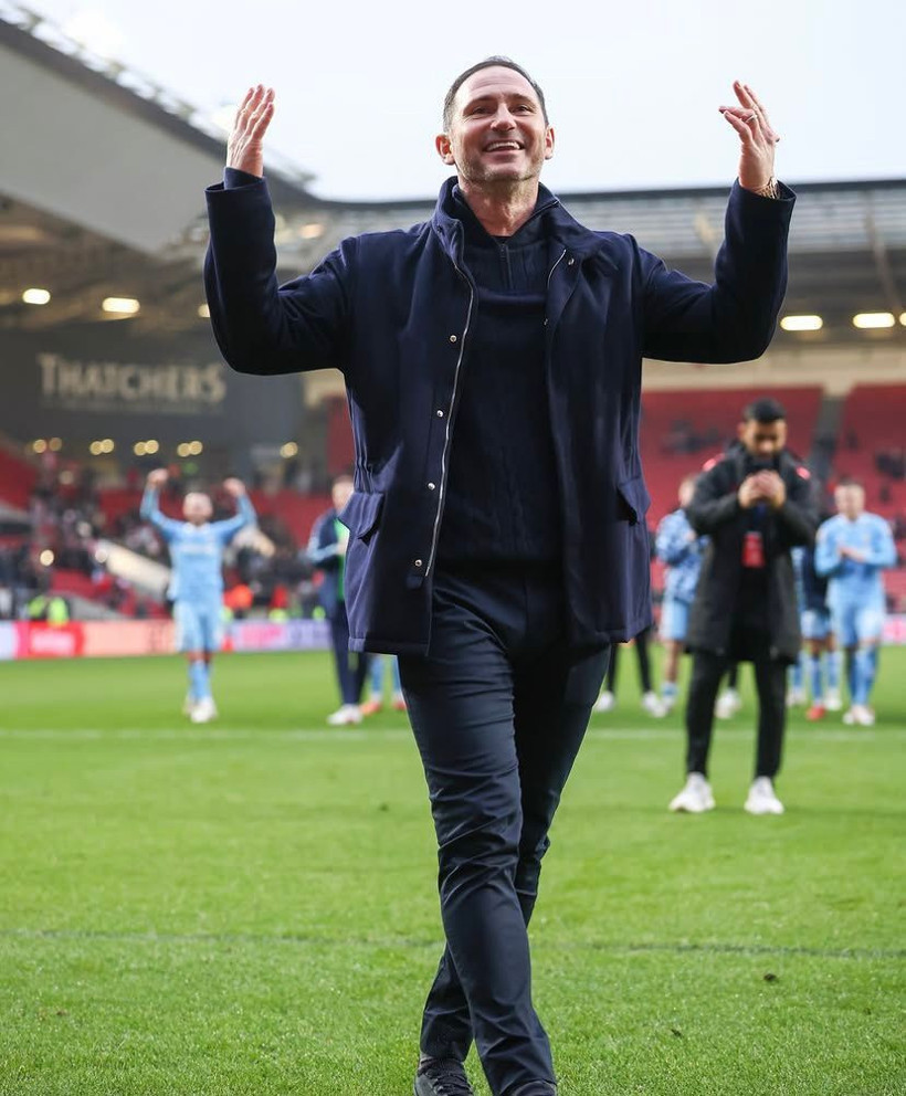 Premier Lig'e yükselen ilk takım belli oldu: Lampard tarih yazdı - Resim: 7