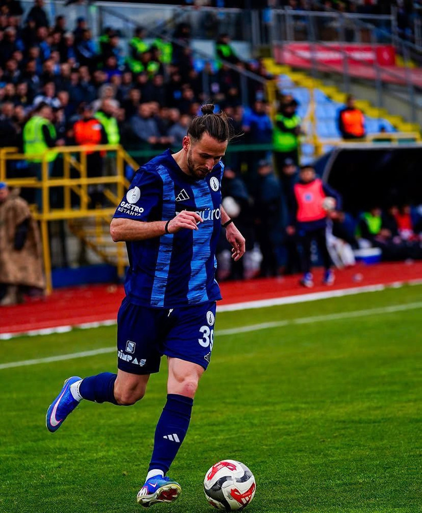 Türkiye'de profesyonel futbol liglerinde şampiyon olan 4. takım oldular - Resim: 3