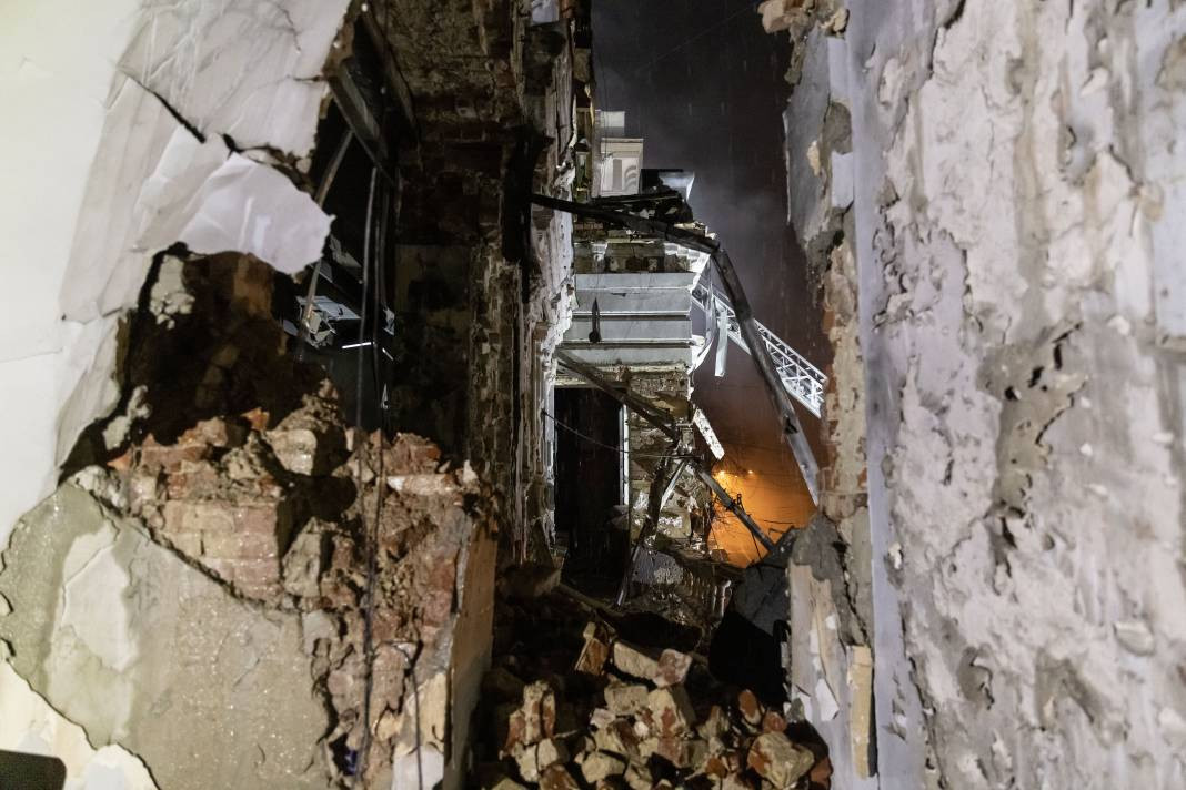 Rusya’nın saldırıları Ukrayna’yı yerle bir etti. 30 kişi öldü 160 kişi yaralandı - Resim: 8