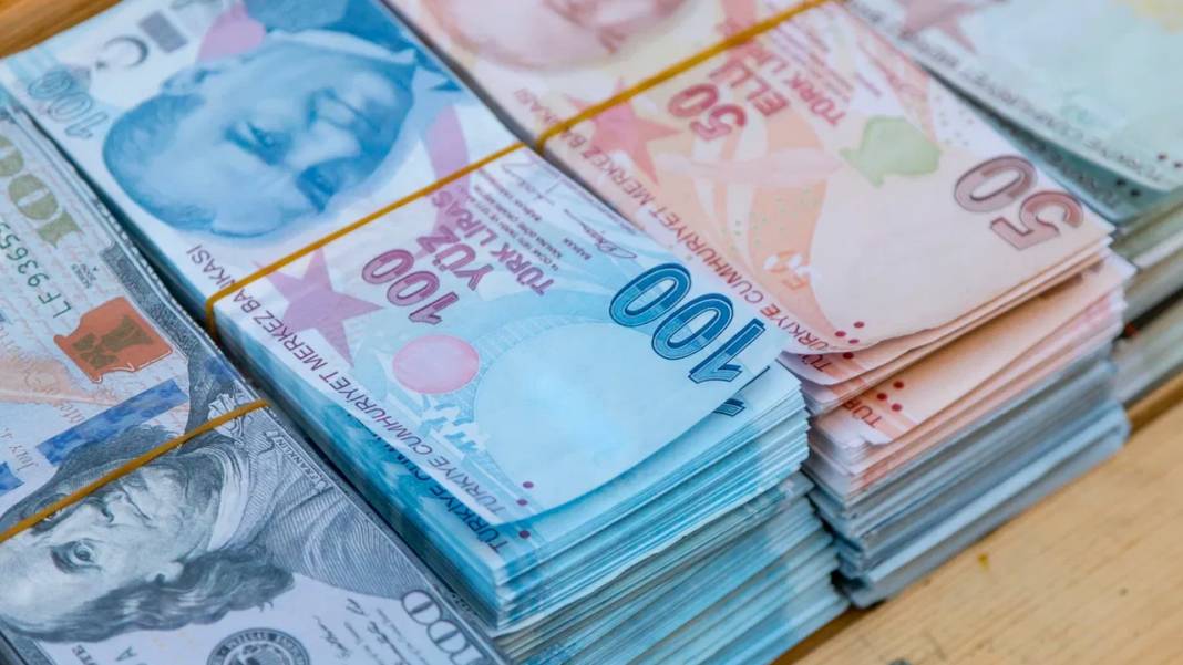 Emeklilerin yeni maaş tabloları açıklandı. Değişen kök maaş hesabına göre hangi emekli kaç lira alacak? - Resim: 17