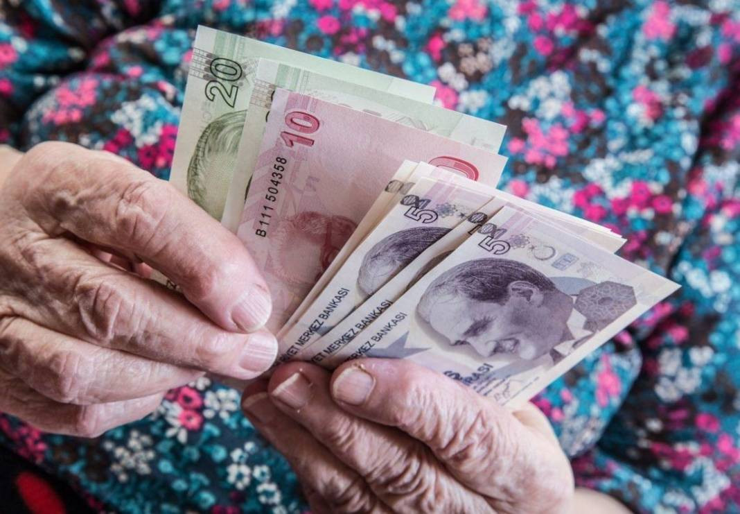 Emeklilerin yeni maaş tabloları açıklandı. Değişen kök maaş hesabına göre hangi emekli kaç lira alacak? - Resim: 22
