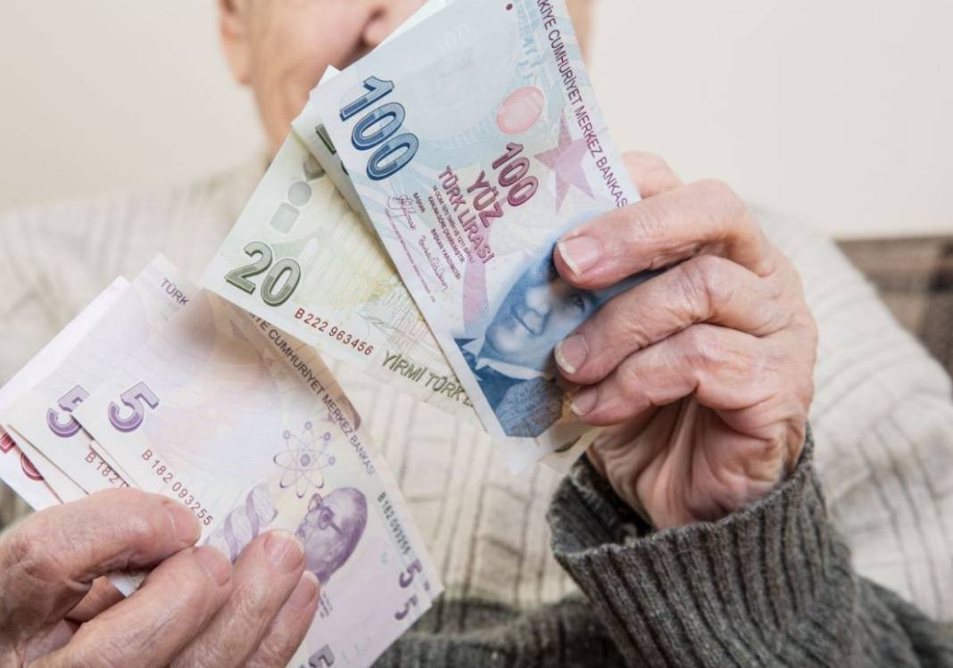 Emeklilerin yeni maaş tabloları açıklandı. Değişen kök maaş hesabına göre hangi emekli kaç lira alacak? - Resim: 7