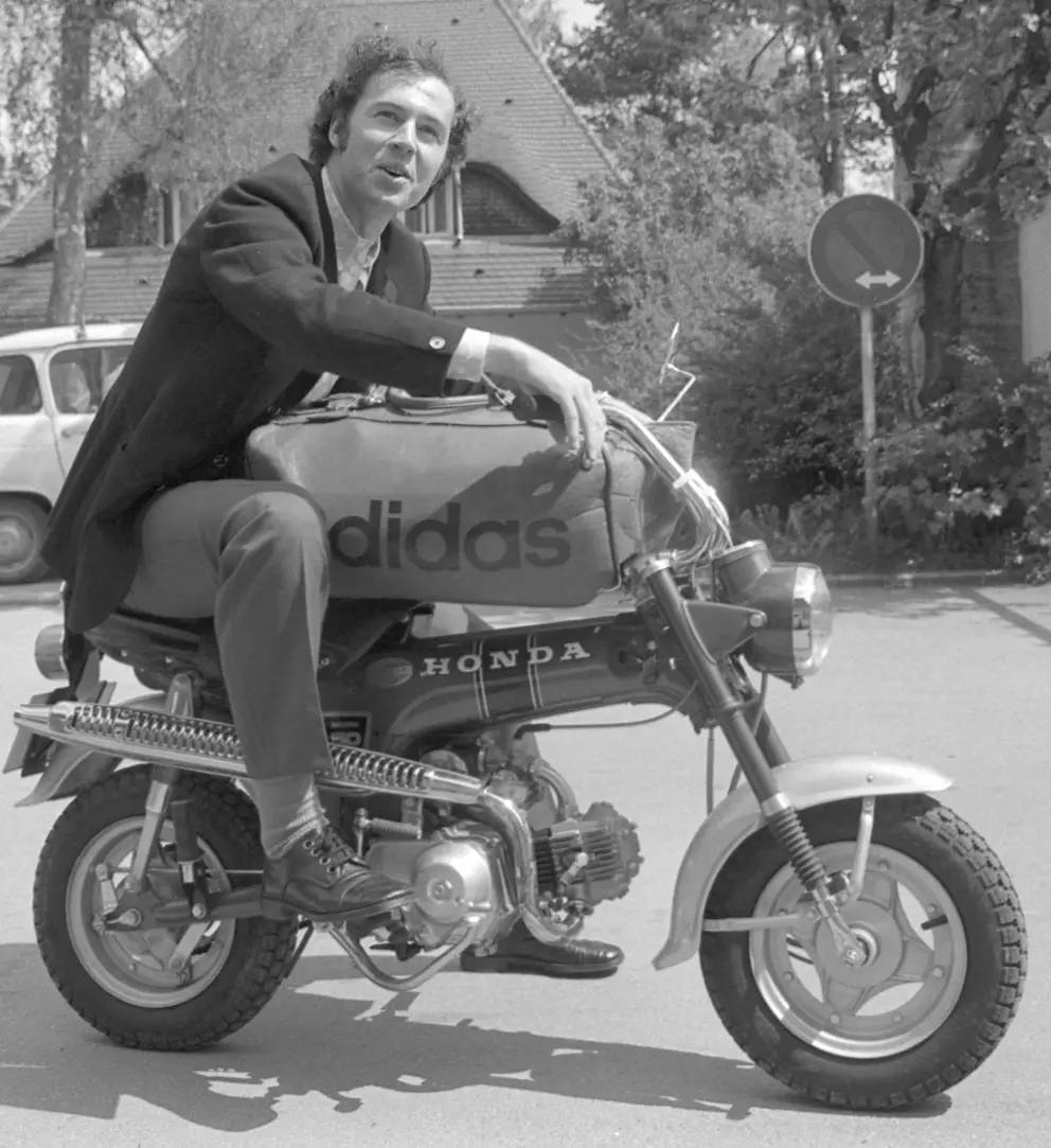 İmparator Beckenbauer'in hiçbir yerde olmayan fotoğrafları arşivden çıktı - Resim: 1