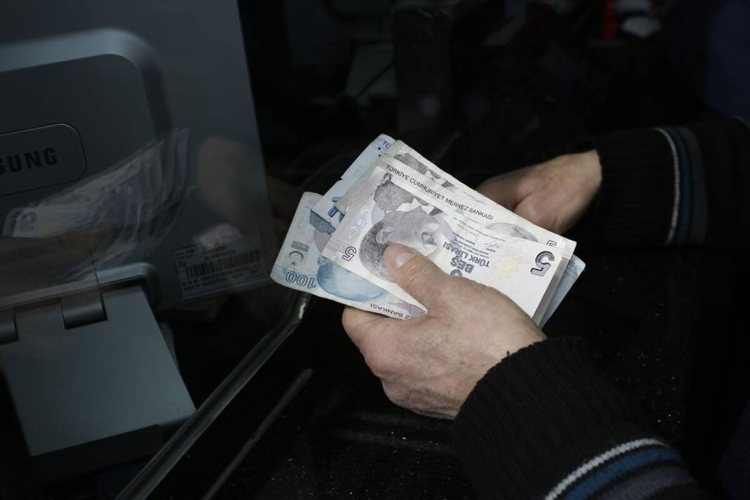 Uzman isim zam bekleyen emekliye kara haberi verdi. Emeklileri bekleyen 2 büyük tehlike - Resim: 7