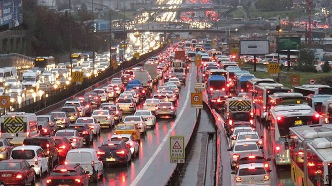 İstanbul'da yarın dışarı çıkacaklar dikkat! - Resim: 14