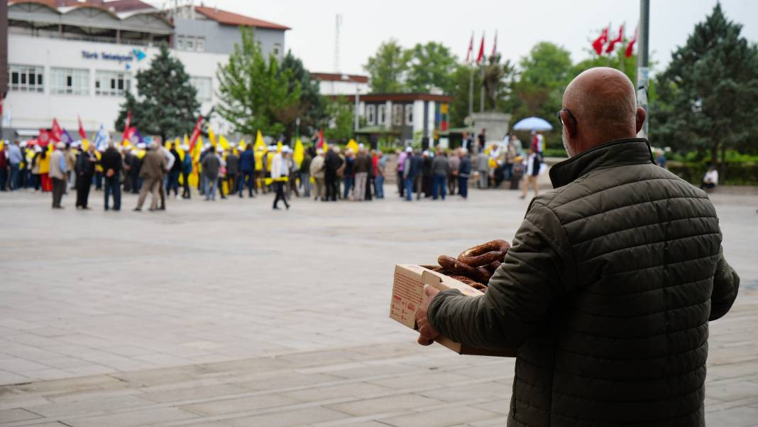Onlar 1 Mayıs’ta da çalıştılar. Bir yanda kutlamalar diğer yanda ekmek parası - Resim: 2