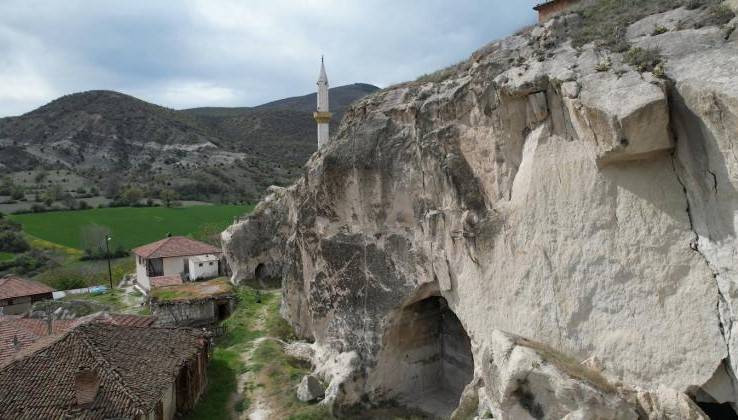Mahkemeağcin köyünde bir tarih yatıyor! 7 ve 8’inci yüzyıldan kalma... - Resim: 3