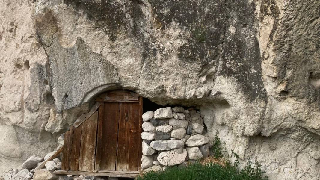 Mahkemeağcin köyünde bir tarih yatıyor! 7 ve 8’inci yüzyıldan kalma... - Resim: 4