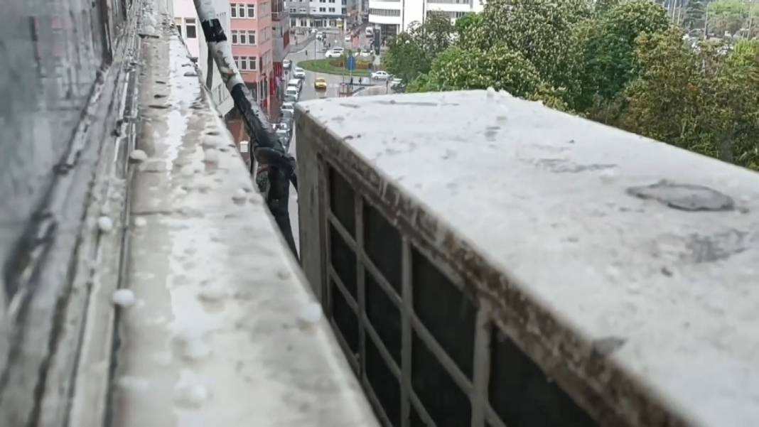 Samsun'da fındık büyüklüğünde dolu yağdı - Resim: 6