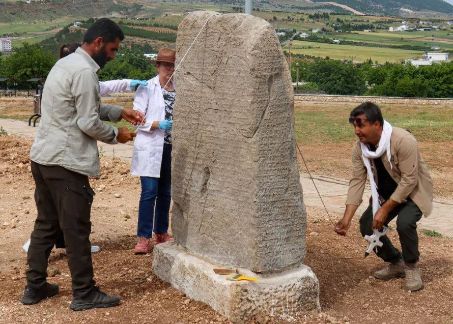 Adıyaman'da köylüler tesadüfen buldu. Askeri helikopter bulunduğu yerden hemen aldı - Resim: 1