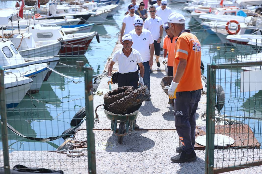 Denizin dibinden çıkanlar şoke etti - Resim: 3