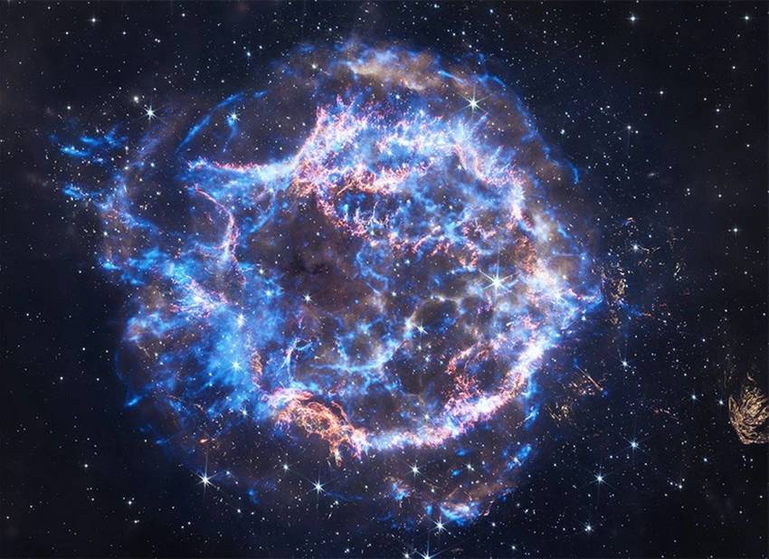 NASA bu görüntüleri ilk kez paylaştı. Uzaydaki 25 gizemli görüntü - Resim: 15